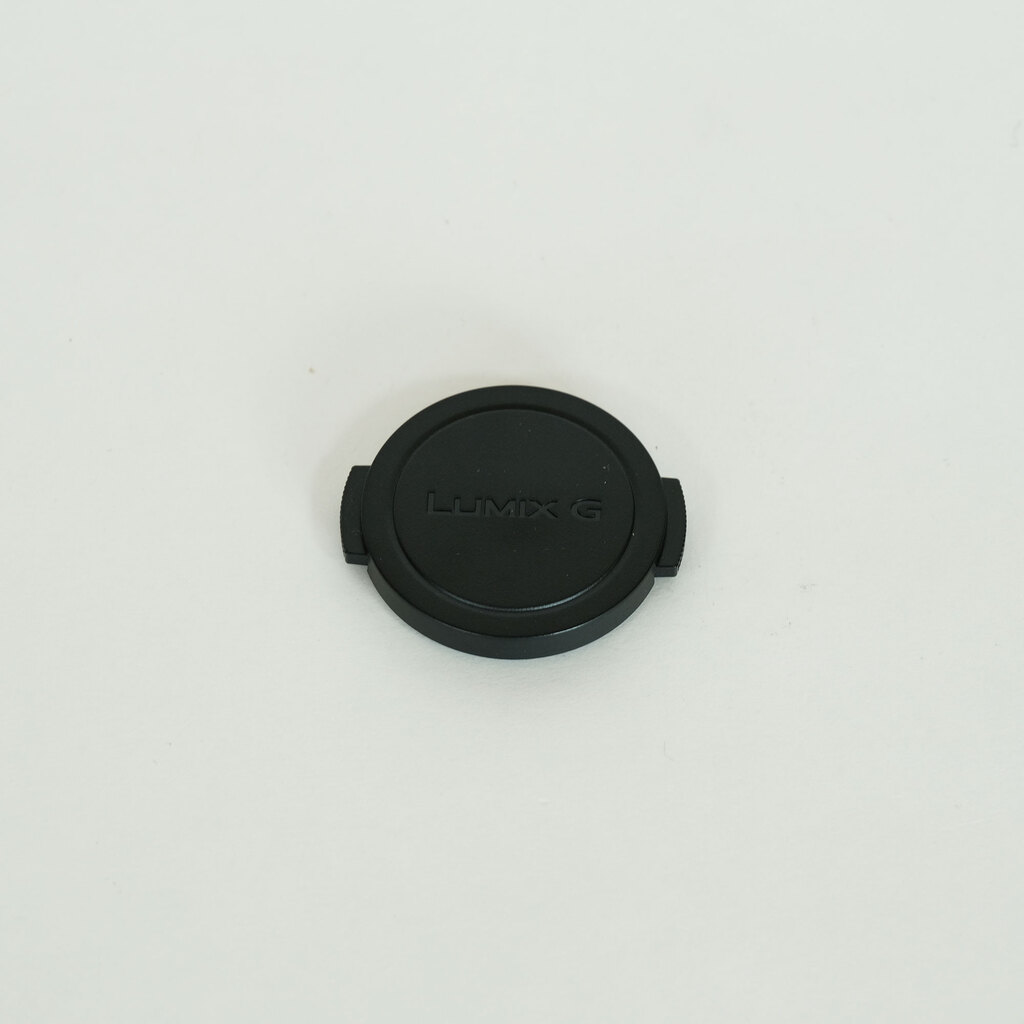 Panasonic LUMIX G MACRO 30mm F2.8 ASPH. MEGA O.I.S.