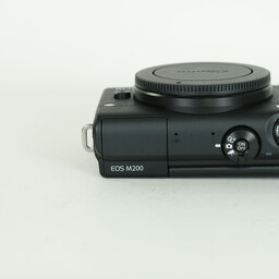 Canon EOS M200