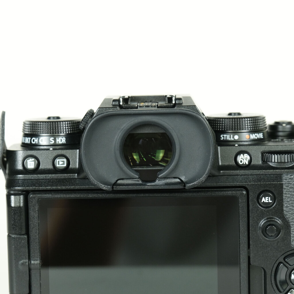 FUJIFILM X-T4