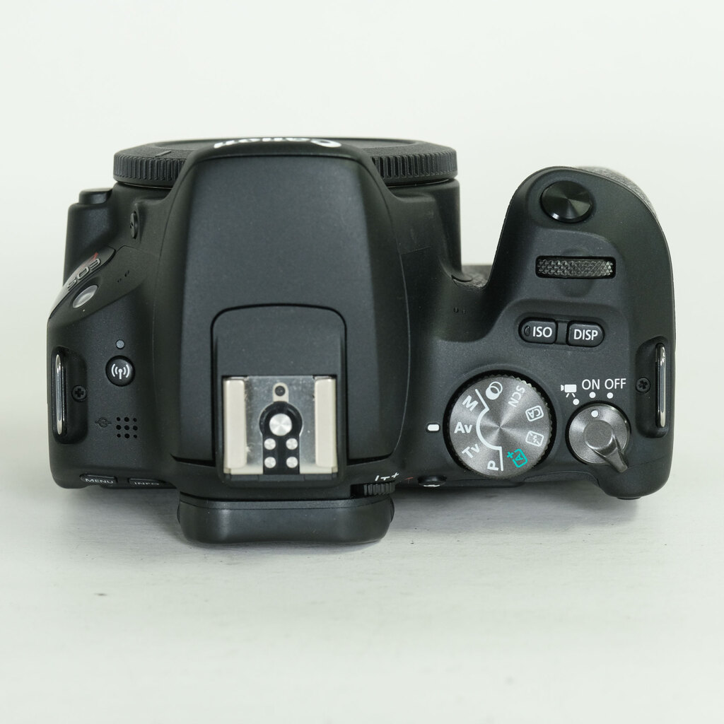 Canon EOS Kiss X9
