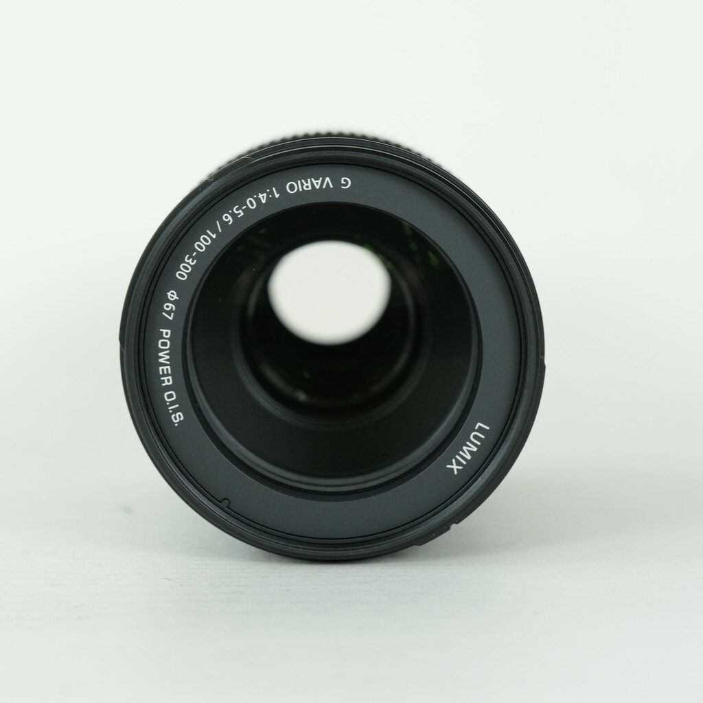Panasonic LUMIX G VARIO 100-300mm / F4.0-5.6 II / POWER O.I.S. Panasonic LUMIX G VARIO 100-300mm / F4.0-5.6 II / POWER O.I.S.