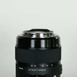 SIGMA 18-35mm F1.8 DC HSM｜Art [キヤノンEF用]