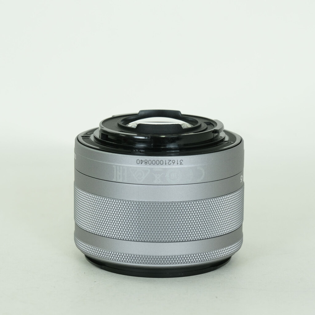 Canon EF-M15-45mm F3.5-6.3 IS STM