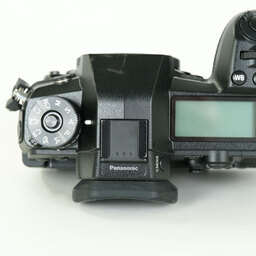 Panasonic LUMIX DC-G9 PRO