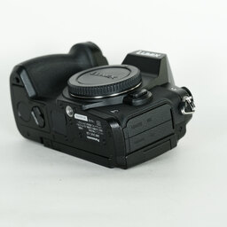 Panasonic LUMIX DMC-G8