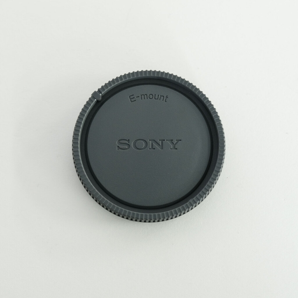 SONY E18-200mm F3.5-6.3 OSS LE SEL18200LE