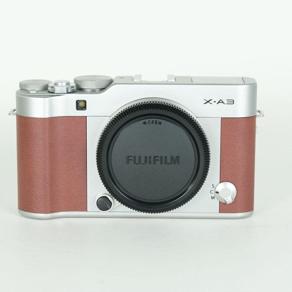 FUJIFILM X-A3 ボディ ブラウンの出品 | ONE SCENE（ワンシーン）