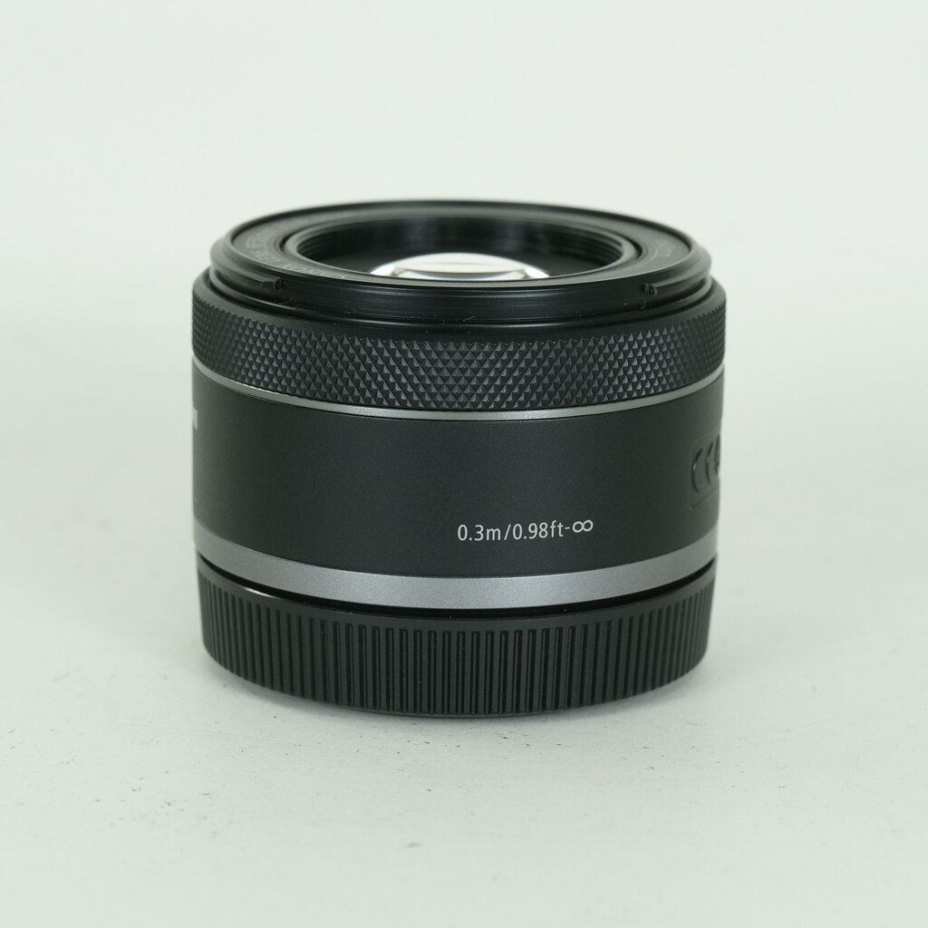 Canon RF50mm F1.8 STM