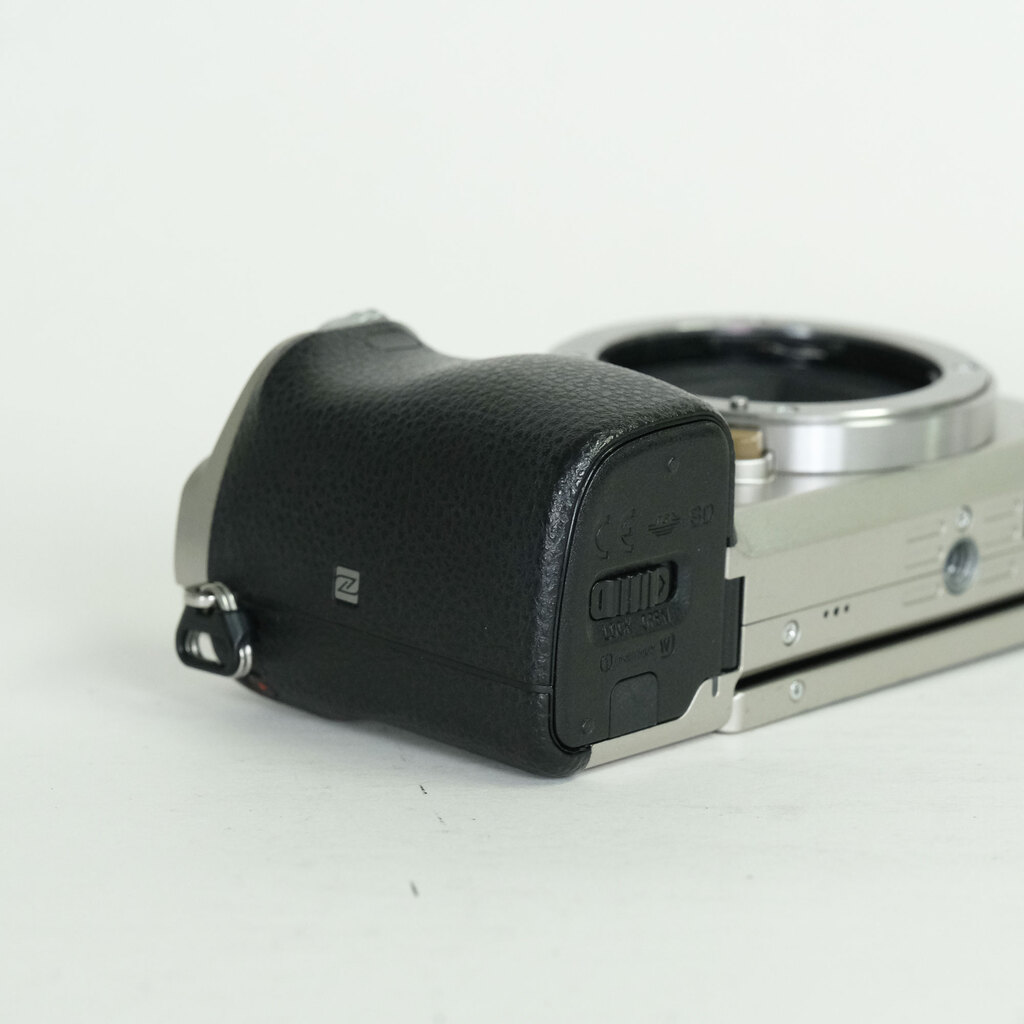 SONY α6000（ILCE-6000）