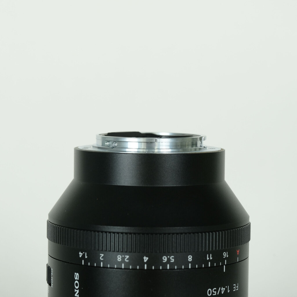 SONY Planar T* FE 50mm F1.4 ZA SEL50F14Z SONY Planar T* FE 50mm F1.4 ZA SEL50F14Z
