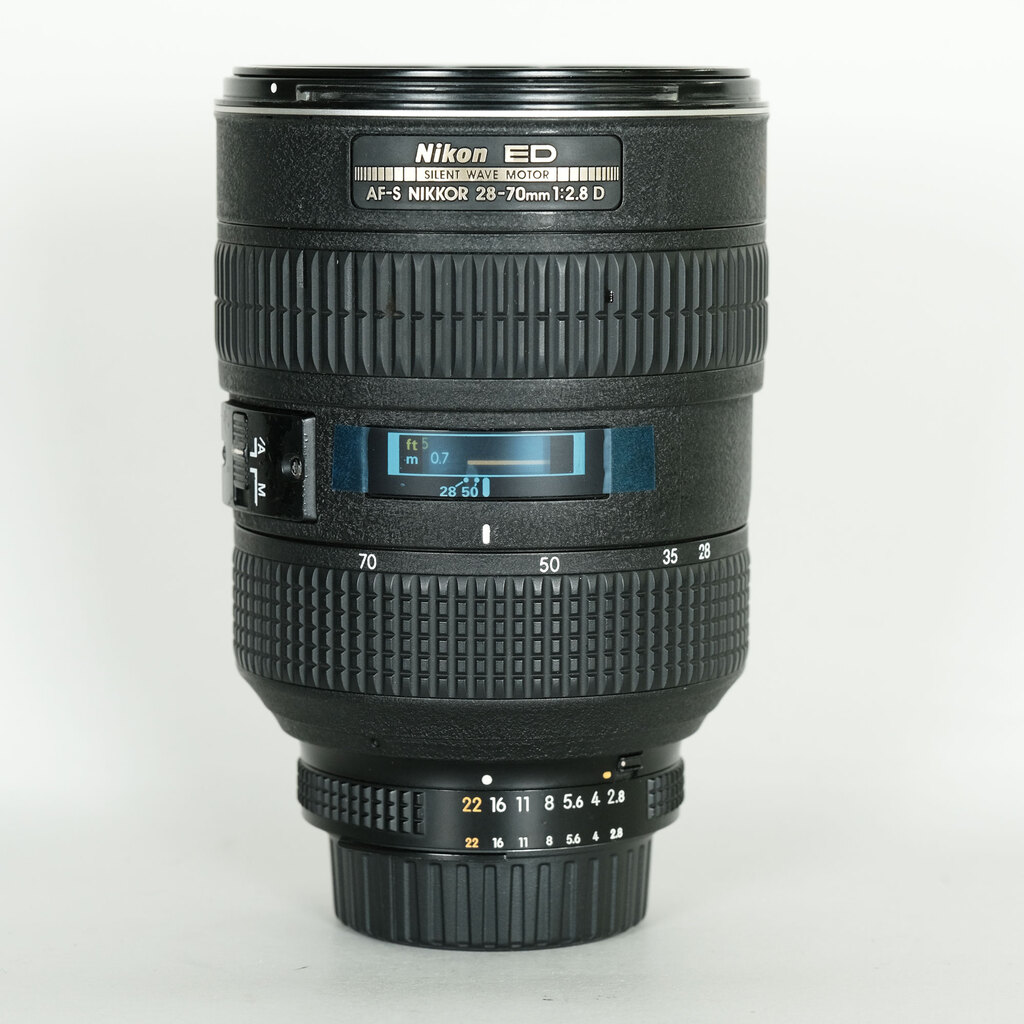 Nikon AF-S ED 28-70mm F2.8 D ブラック