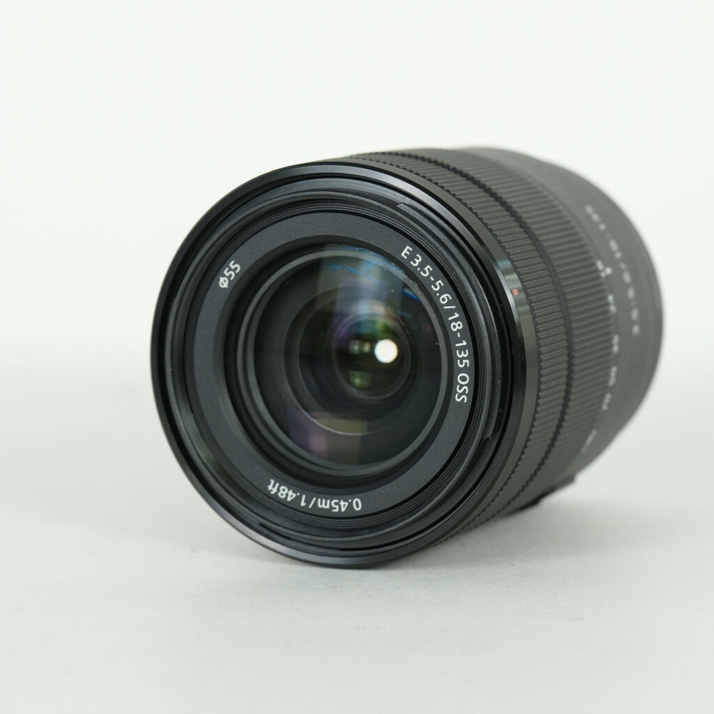 SONY E 18-135mm F3.5-5.6 OSS SEL18135の出品 | ONE SCENE（ワンシーン）