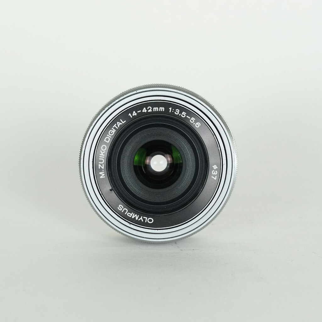 OLYMPUS M.ZUIKO DIGITAL ED 14-42mm F3.5-5.6 EZ シルバー