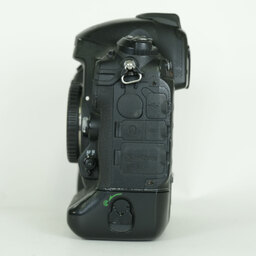 Nikon D4S