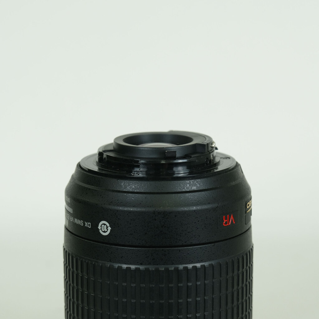Nikon AF-S DX VR Zoom-Nikkor 55-200mm F4-5.6G IF-ED