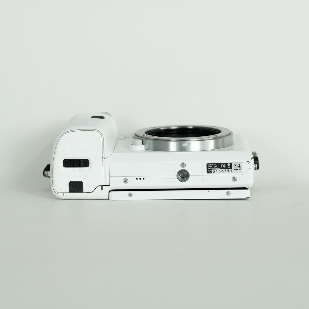 SONY α6000（ILCE-6000）