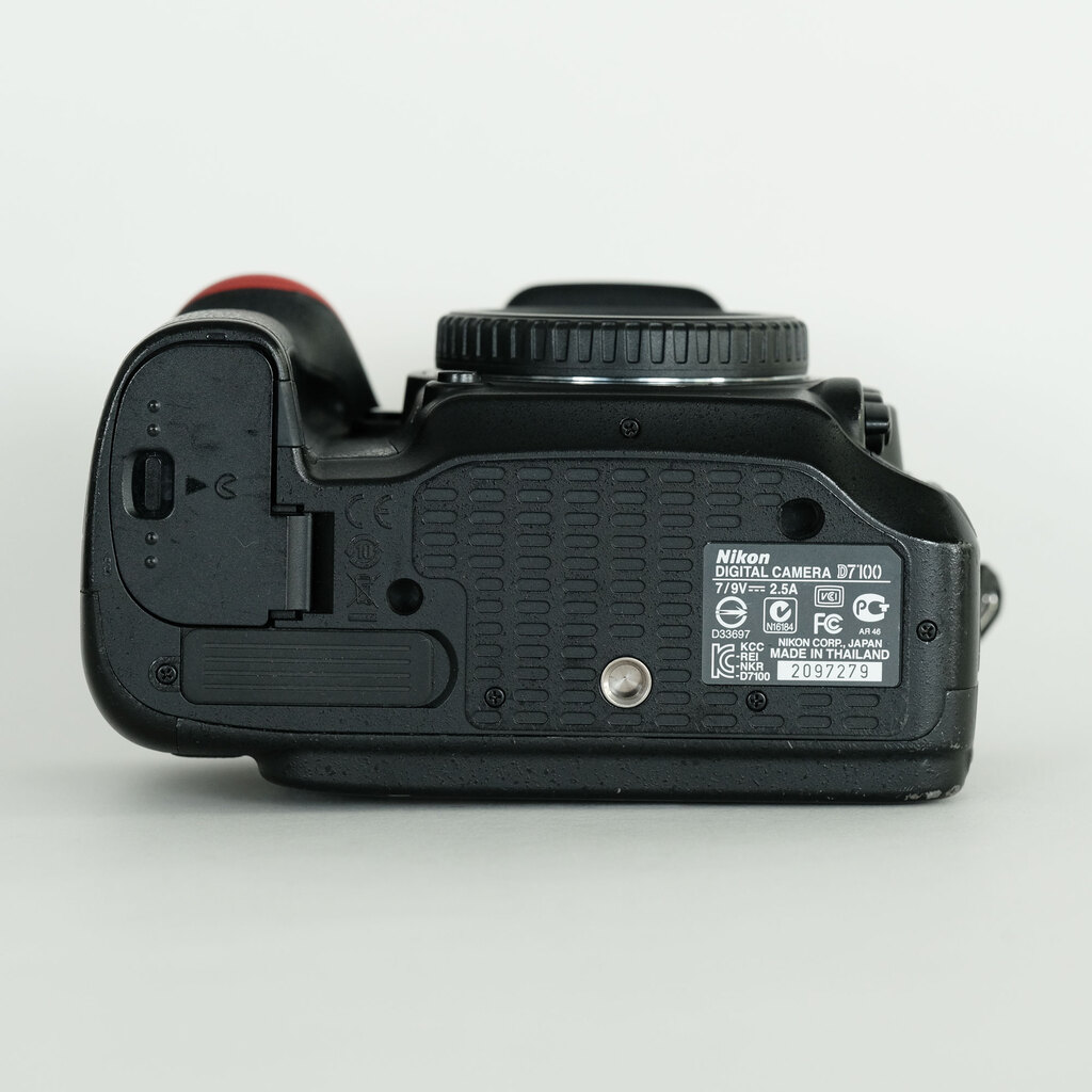 Nikon D7100