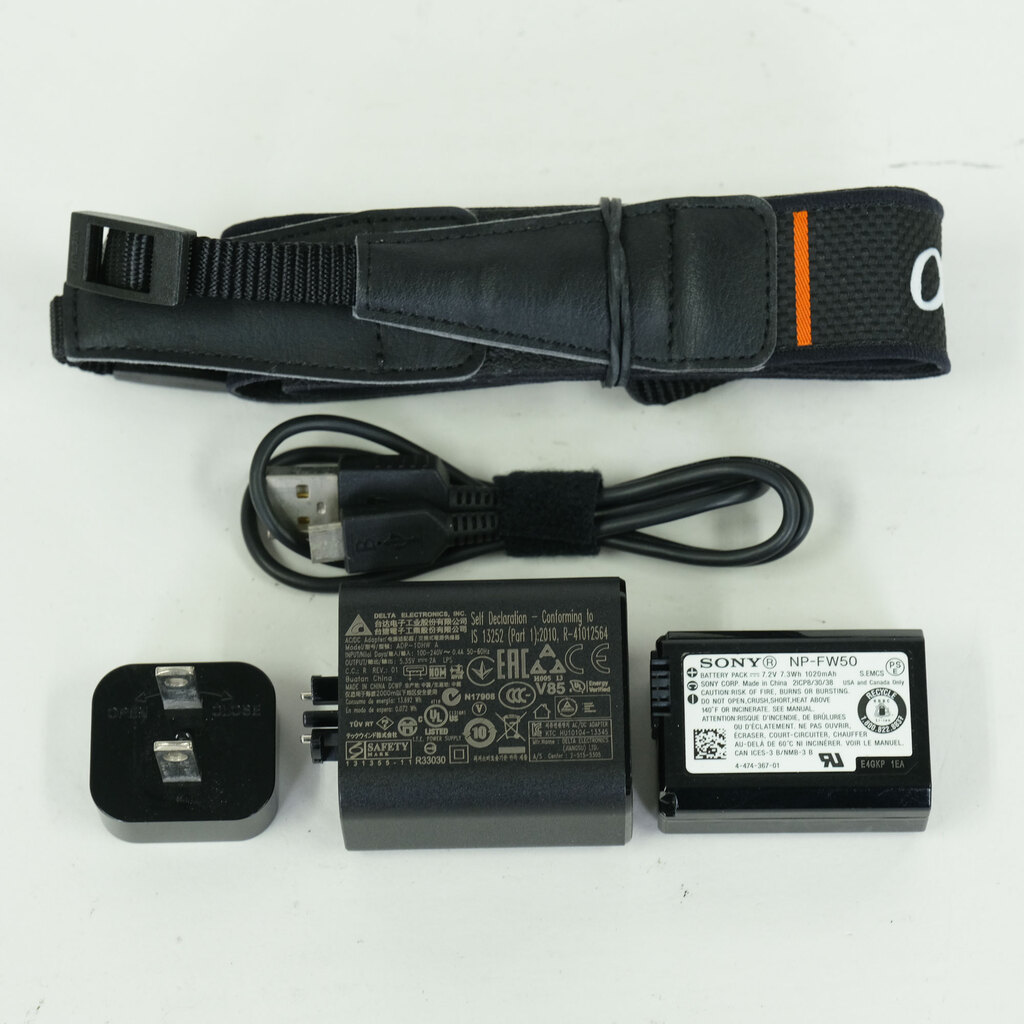 SONY α6000(ILCE-6000) SONY α6000(ILCE-6000)