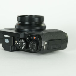 FUJIFILM X30 ブラック