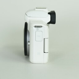 Canon EOS Kiss M