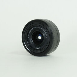 Panasonic LUMIX G VARIO 12-32mm / F3.5-5.6 ASPH. / MEGA O.I.S.