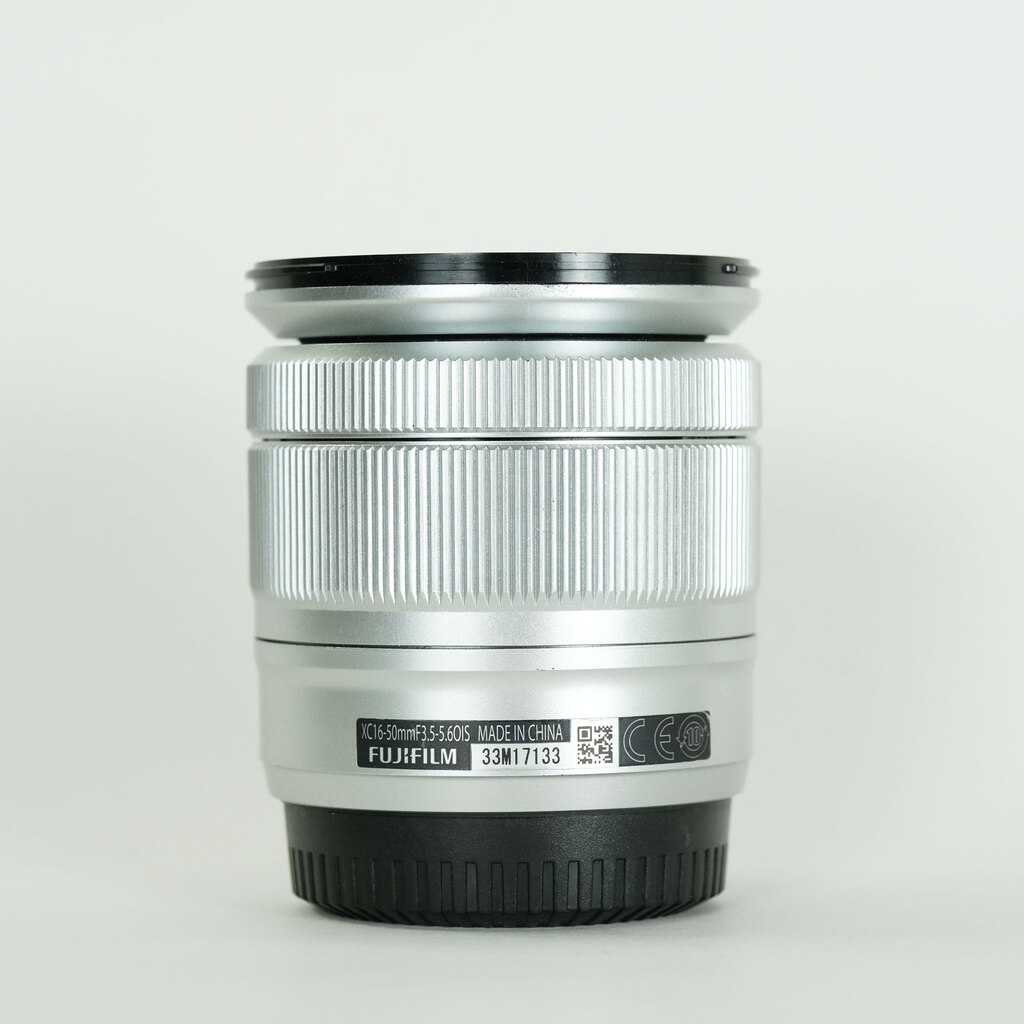 FUJIFILM フジノン XC16-50mm F3.5-5.6 OIS シルバー