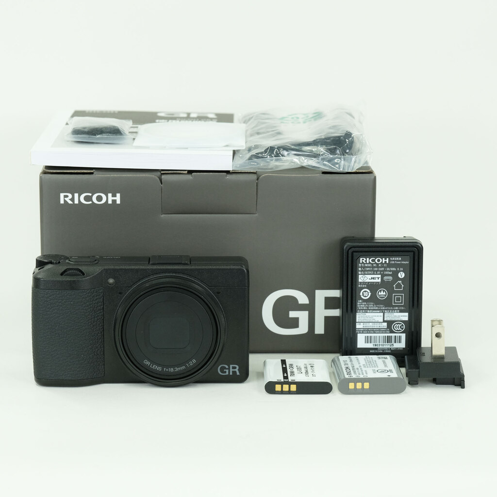 RICOH GR III RICOH GR III