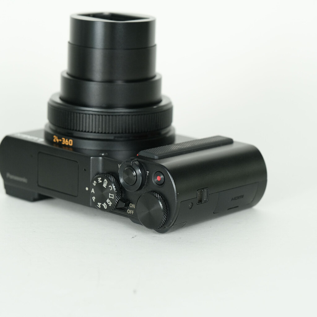 Panasonic LUMIX DC-TX2 ブラックの出品 | ONE SCENE（ワンシーン）