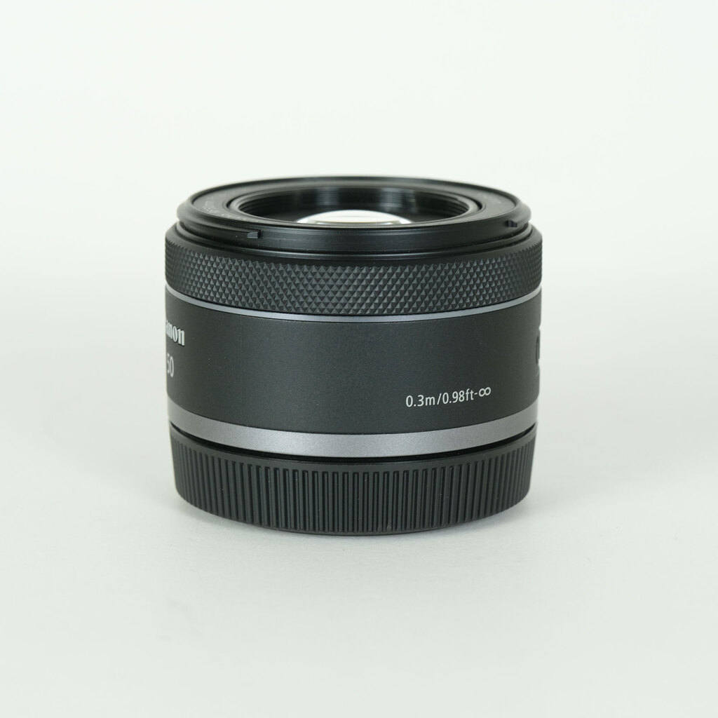 Canon RF50mm F1.8 STM Canon RF50mm F1.8 STM