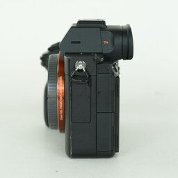 SONY α7 III(ILCE-7M3) SONY α7 III(ILCE-7M3)
