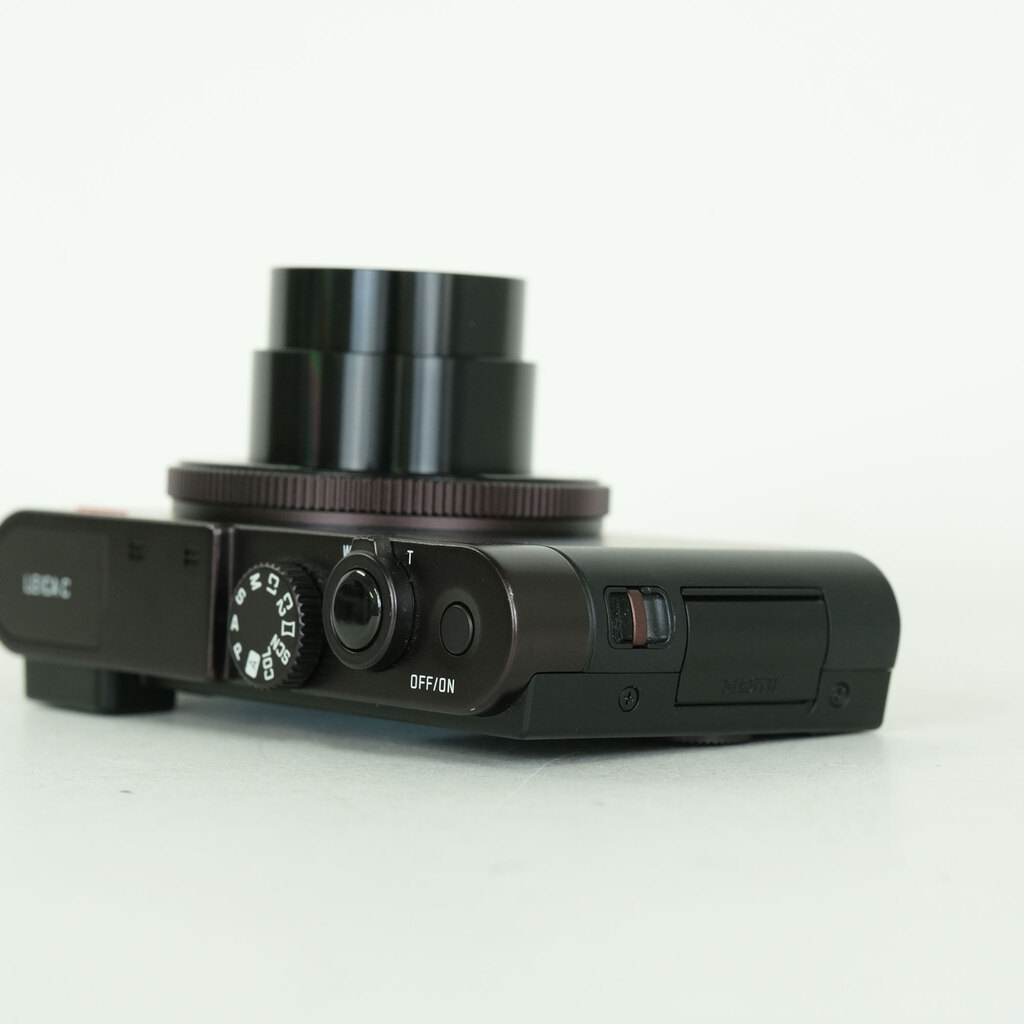 LEICA C(Typ112) ダークレッド