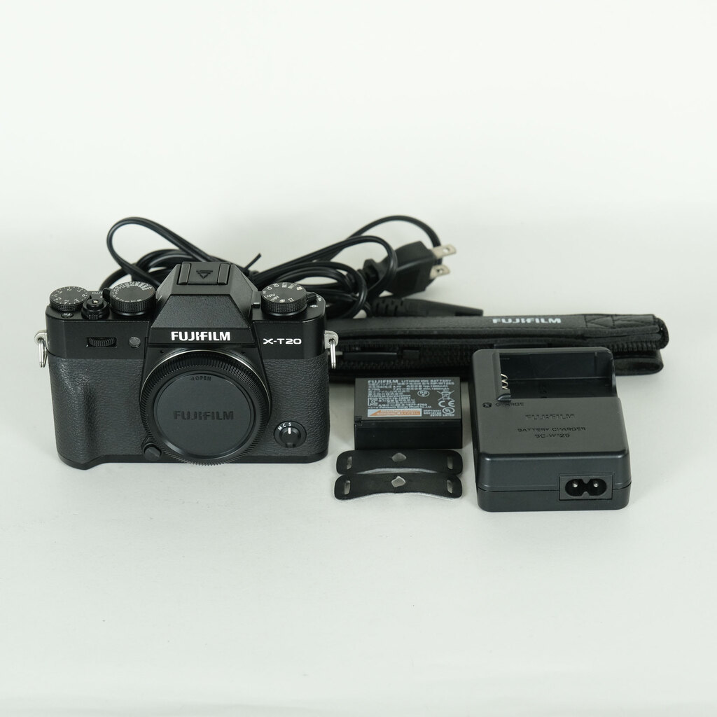 【ボディのみ】Fujifilm XT20 ※レンズなし(週末値下げ) FUJIFILM X-T20の出品 | ONE SCENE（ワンシーン）