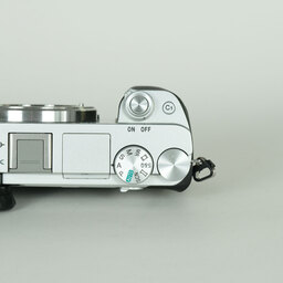 SONY α6400（ILCE-6400）