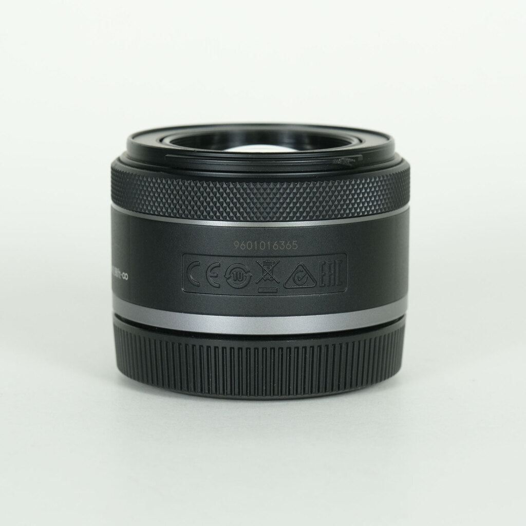Canon RF50mm F1.8 STM Canon RF50mm F1.8 STM