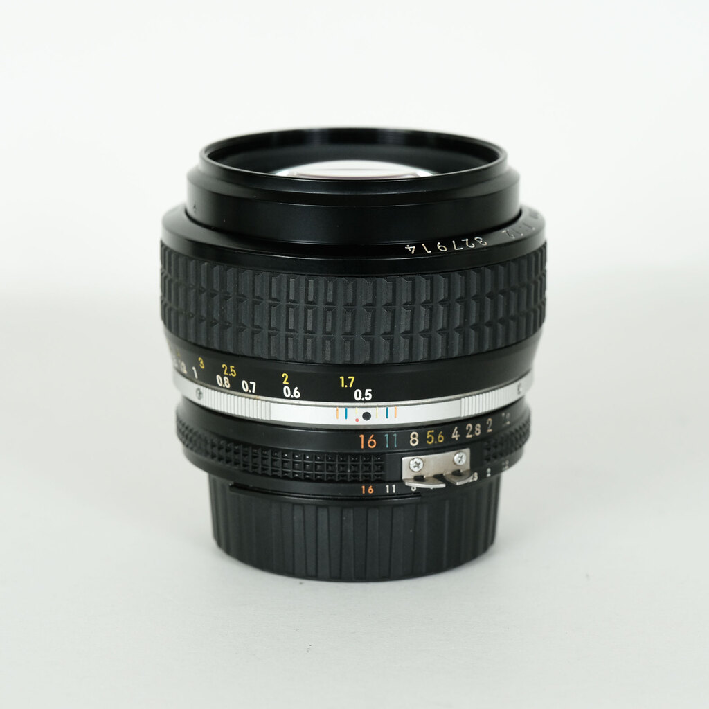 Nikon AI Nikkor 50mm f/1.2S Nikon AI Nikkor 50mm f/1.2S