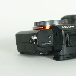 SONY α7R III(ILCE-7RM3) SONY α7R III(ILCE-7RM3)