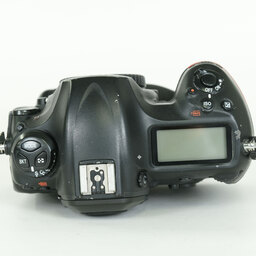 Nikon D5