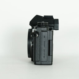 OLYMPUS OM-D E-M5 Mark II