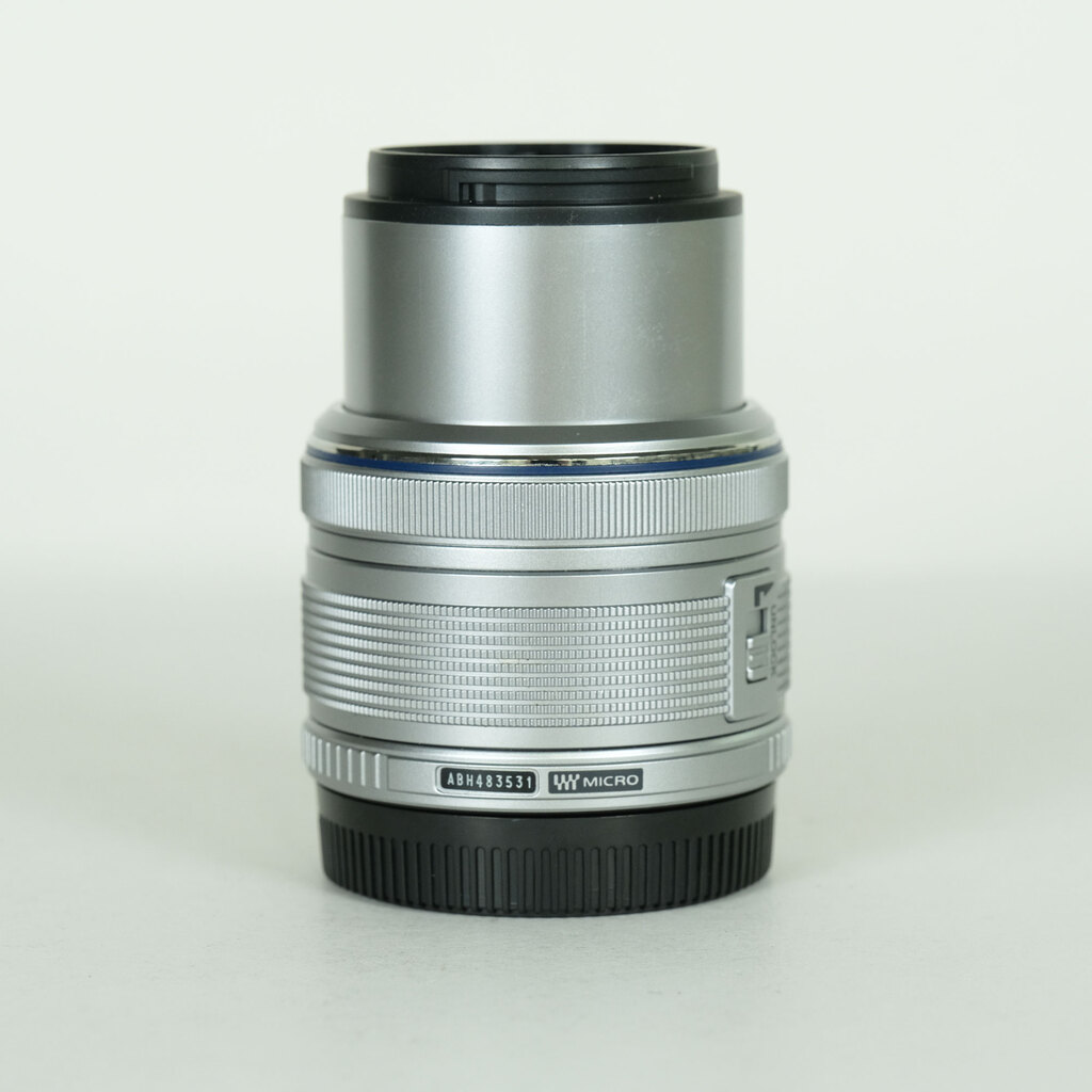 OLYMPUS M.ZUIKO DIGITAL 14-42mm F3.5-5.6IIR シルバーの出品 | ONE