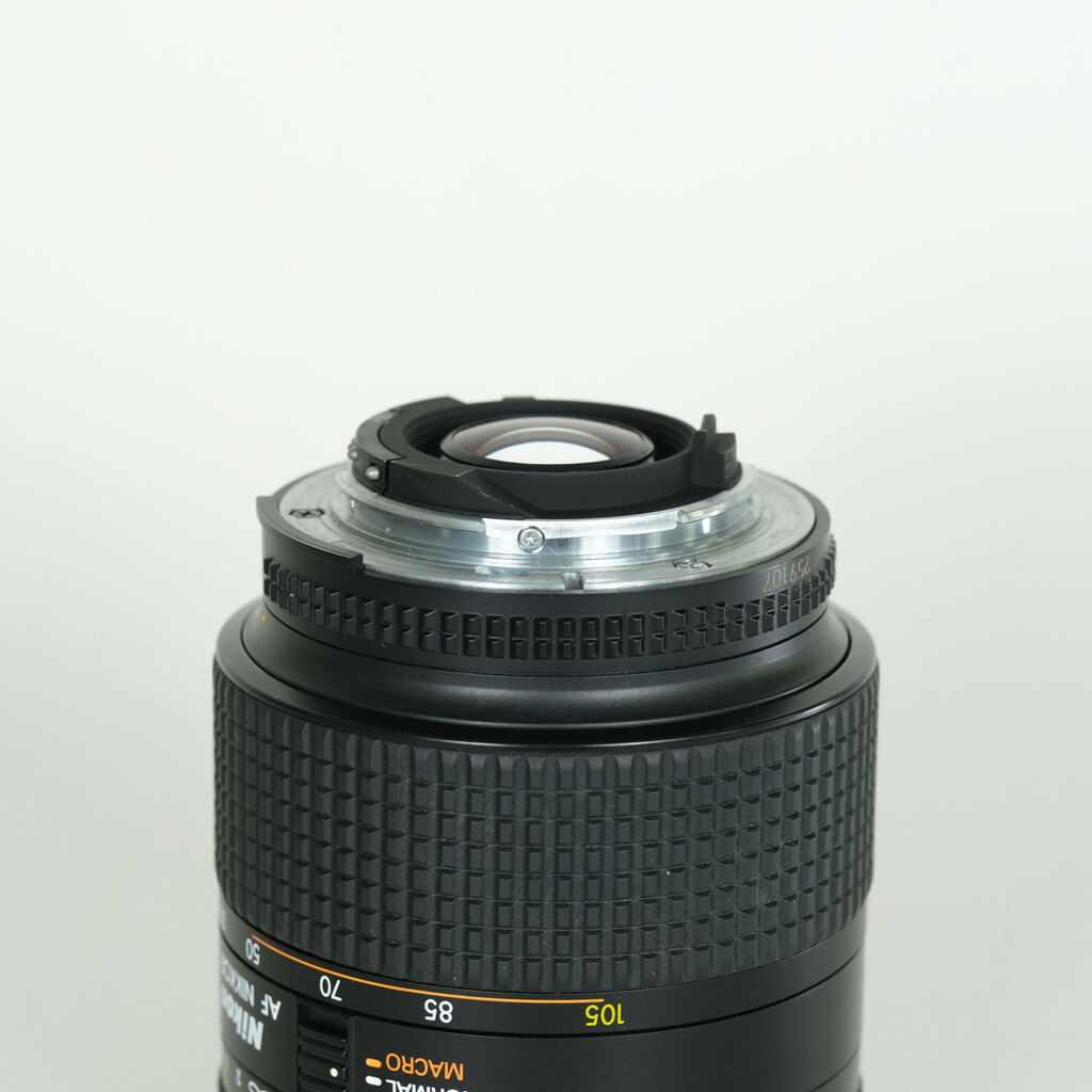 Nikon AF 28-105mm F3.5-4.5D