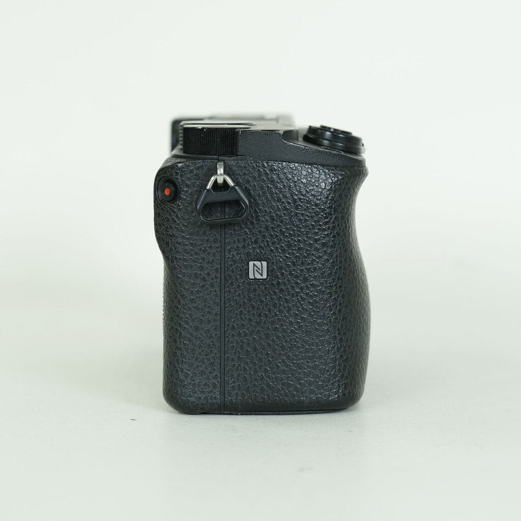 SONY α6400（ILCE-6400）