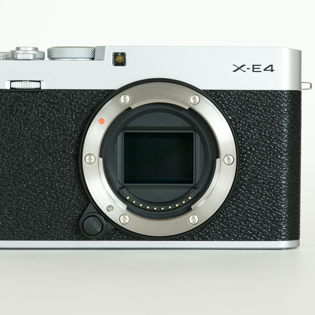 FUJIFILM X-E4