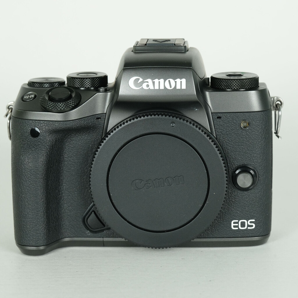 Canon EOS M5 [�{�f�B]