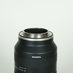 TAMRON 70-300mm F/4.5-6.3 Di III RXD (Model A047) [ソニーE用]