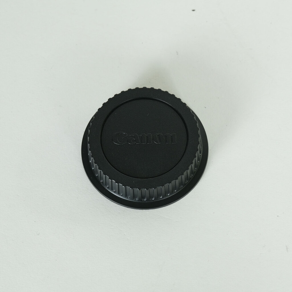 Canon EF-S18-55mm F3.5-5.6 IS STM