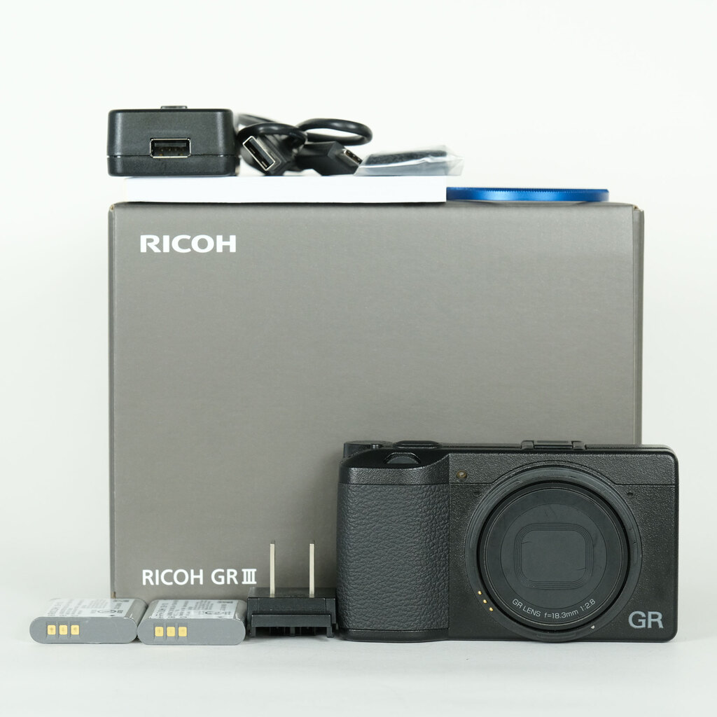 RICOH GR IIIの出品 | ONE SCENE（ワンシーン）