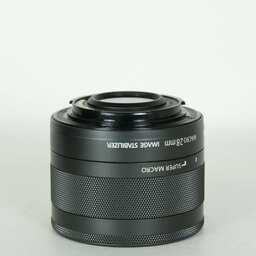 Canon EF-M28mm F3.5 マクロ IS STM