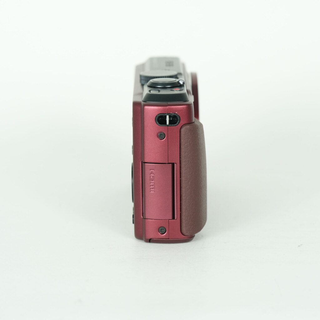 Panasonic LUMIX DMC-TZ40-R レッドの出品 | ONE SCENE（ワンシーン）
