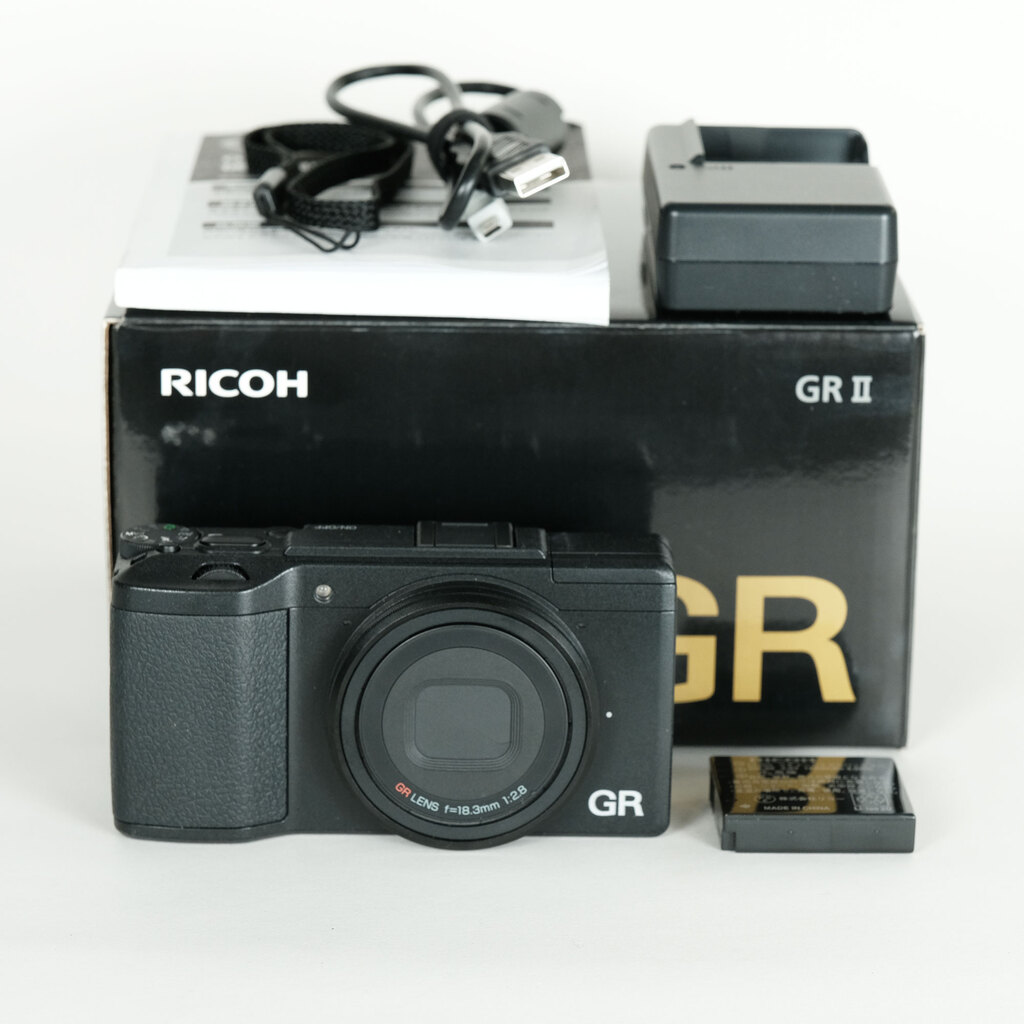 RICOH GR II