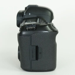 Canon EOS 5D Mark IV